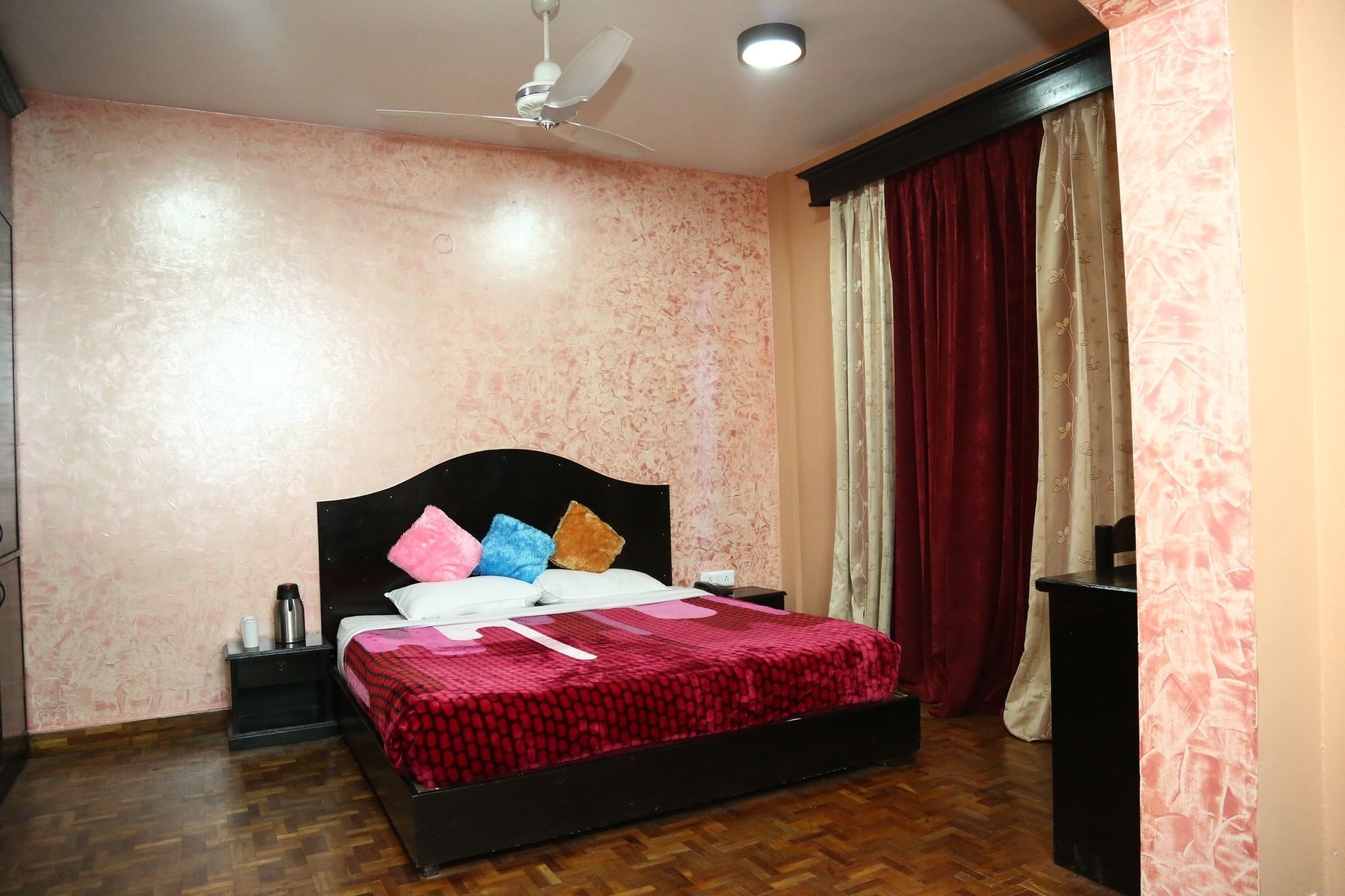 Oyo 5248 Surbee Resorts Mussoorie Ngoại thất bức ảnh